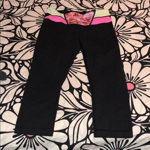 Lululemon crop leggings (low rise)